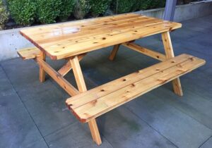 Picnic table - Cedar Wood
