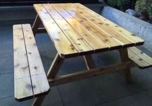 Picnic table - Cedar Wood